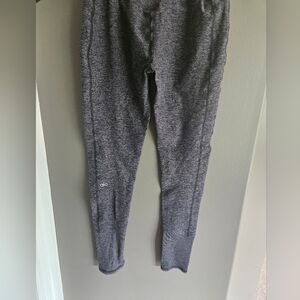 ALO Yoga Gray Leggings Soft Knit Athletic Fit
